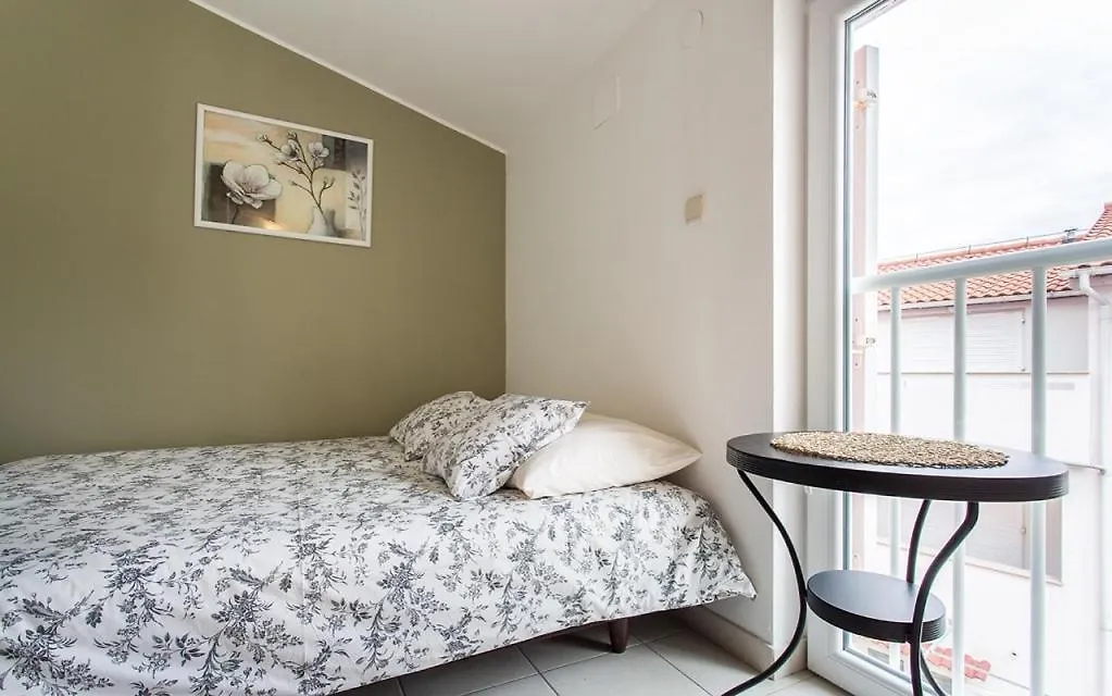 Apartment Lara With Balcony Baska   Baska (Krk)